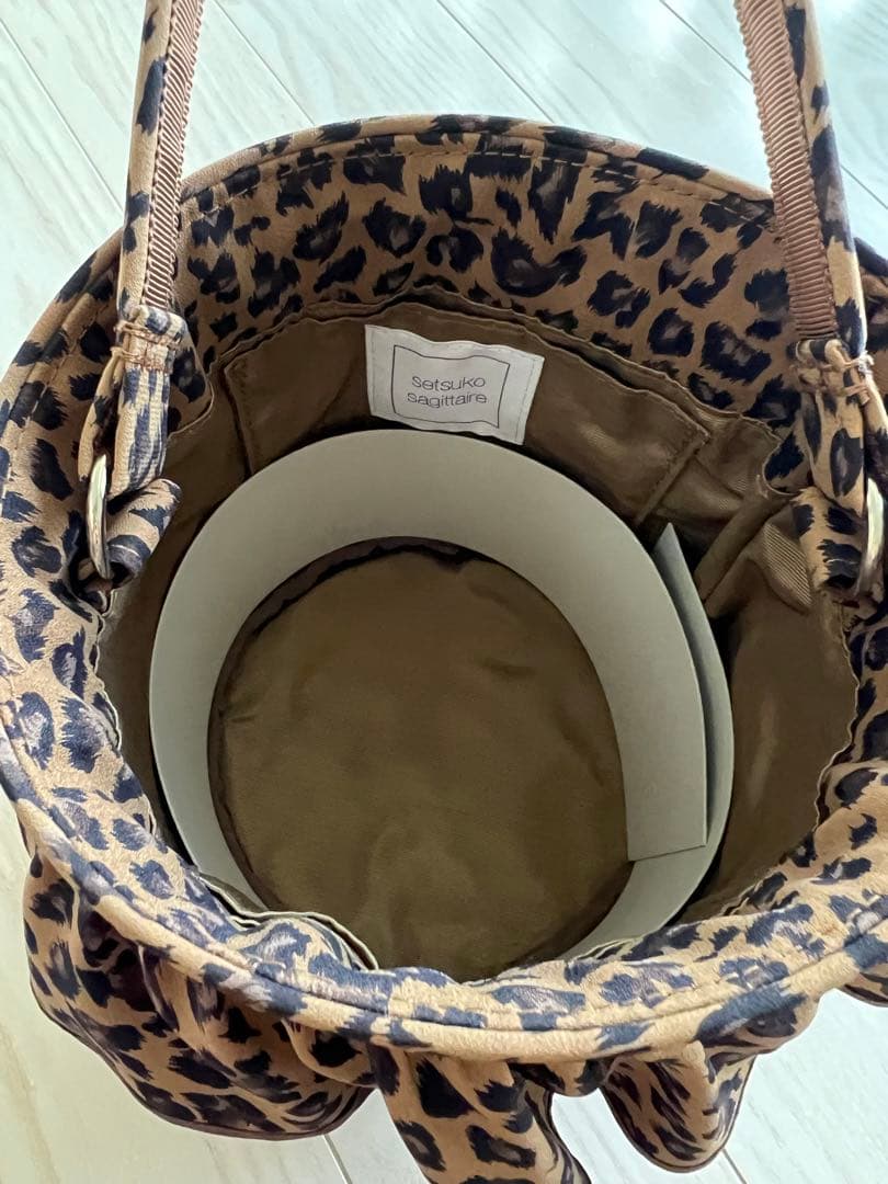 美品】セツコサジテール ヒョウ柄シティ - メルカリ