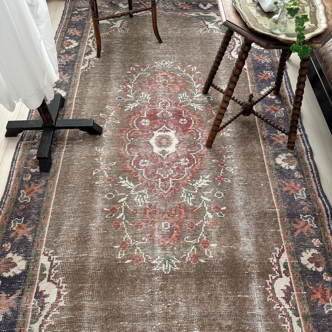 トルコヴィンテージラグ A71 超大判 レア トープ ブラウン ネイビー カーキ トルコ ヴィンテージラグ A136 超大判 レア ダークネイビー オーバー