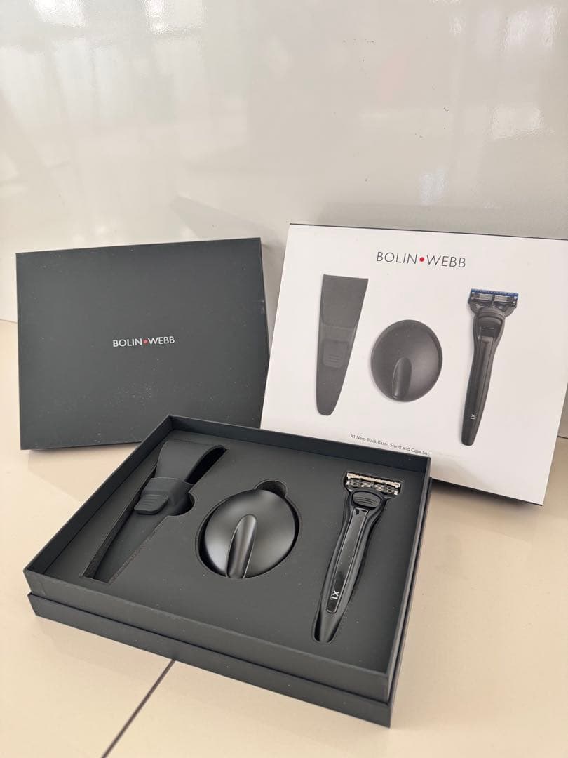 ボーリンウェブ、Bolin Webb Razor X1 Matte Black X1 Razor & Stand Fusion5 | Premium Mens Shaving Set