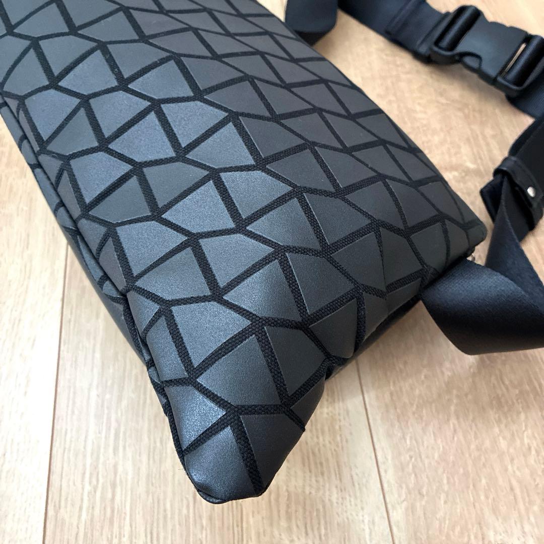 一度のみ使用】chi.wata ボディバッグ ショルダーバッグ - メルカリ