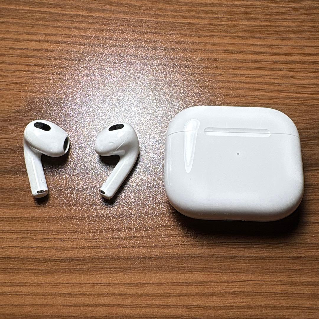 Apple AirPods 3 本体 充電ケース付き 付属品あり AirPods(第3世代)本体 ホワイト 充電ケース付き【ジャンク品】｜Yahoo