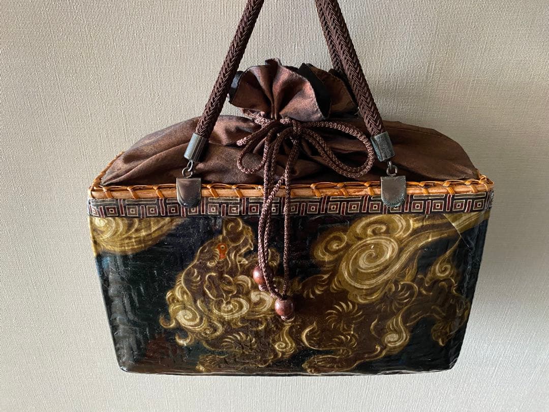 【新品】一閑張り　獅子×龍神　かごバッグ　一貫張　着物用バッグ 一閑張り籠バック IKABANBAN様確認用 一閑張り籠 IkABANBAN様 確認用