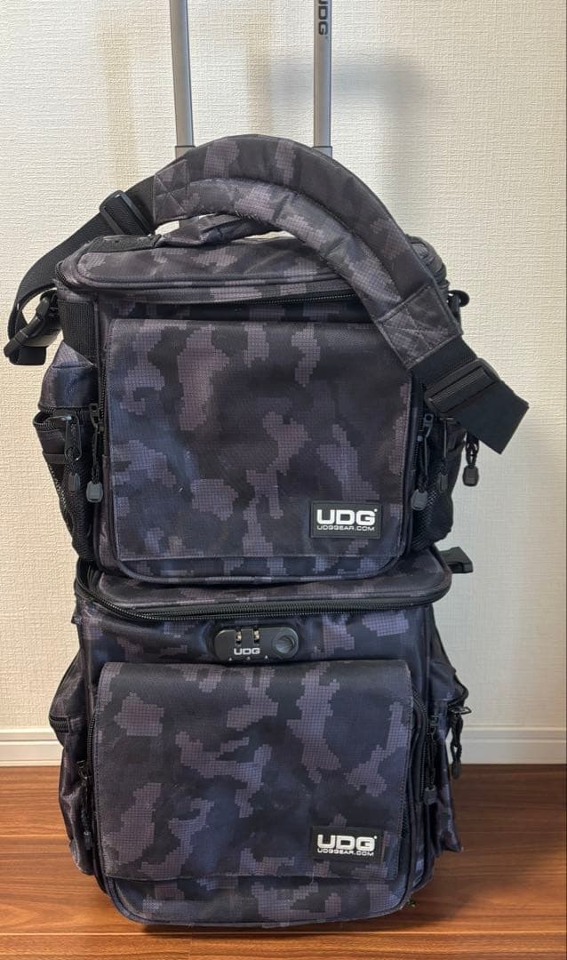 DJレコードバッグUDG SlingBag Trolley Setパープル迷彩 UDG Ultimate SlingBag Trolley DeLuxe Camo Pink - Shop l Ultimate