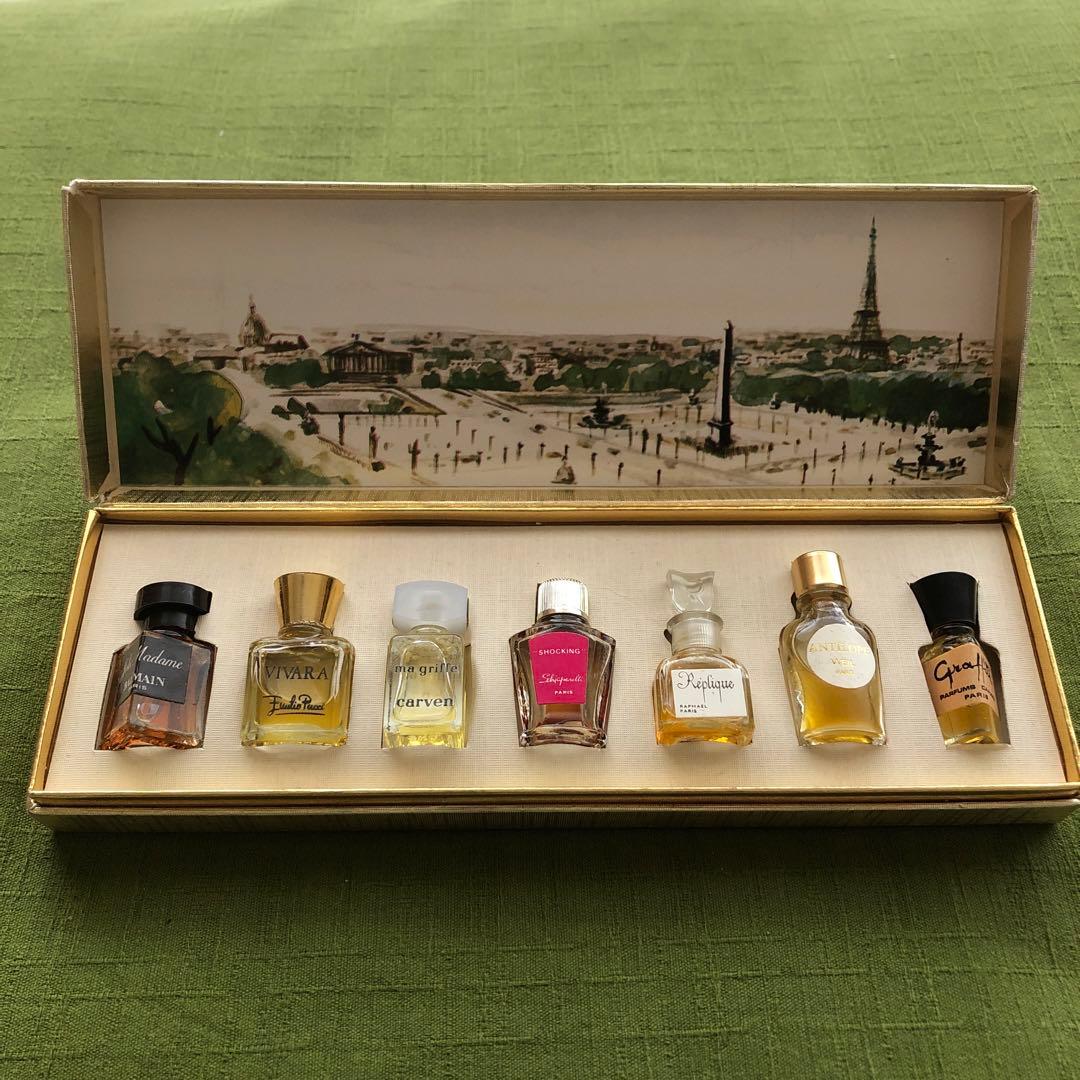 昭和レトロ パリのミニ香水7本セット - メルカリ