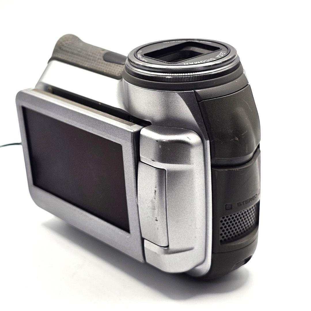 Panasonic SDR-S200 動作品 SDビデオカメラ バッテリー2個付 - メルカリ