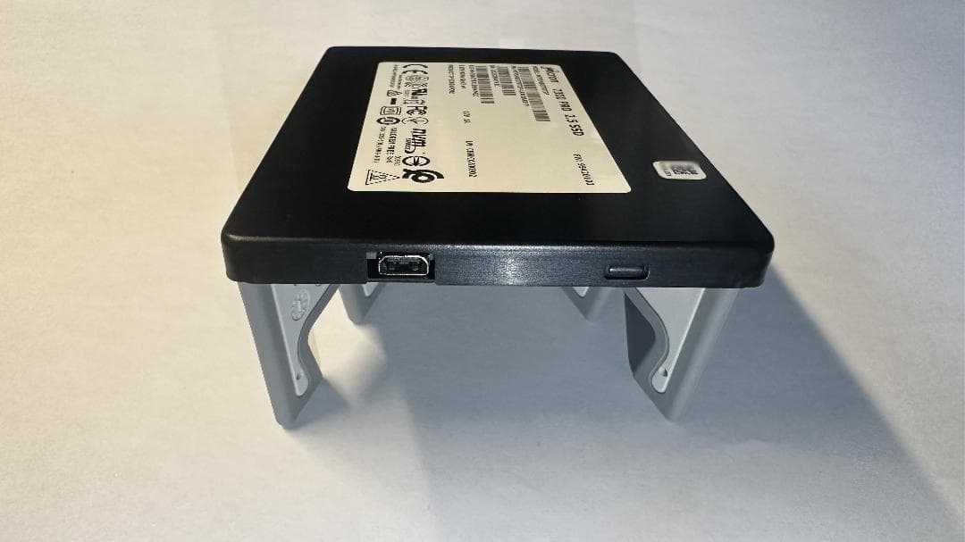 内蔵型SSD Micron 7300 PRO U.2 SSD 3.84TB