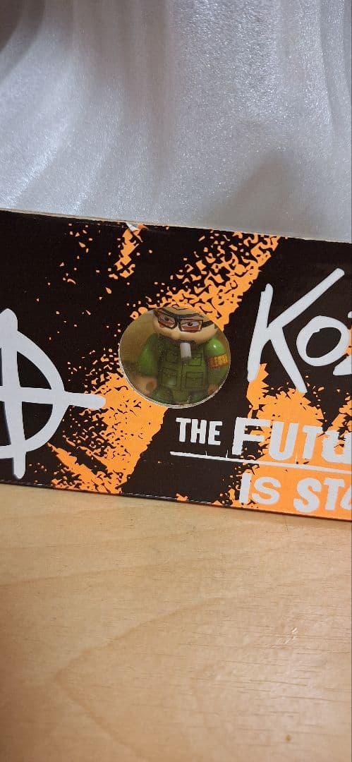 kozik QEE toy2r レア おまけスモーキンバニー1体 - メルカリ