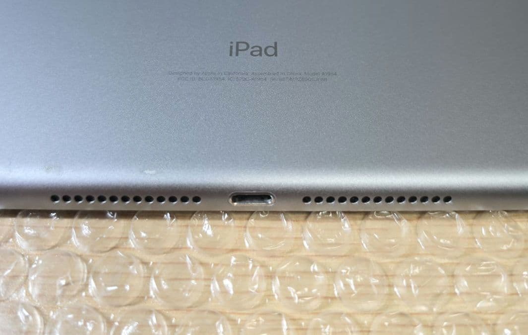 ゆ*様 iPad 6□バッテリー極良品□Wi-Fi+セルラー版□265