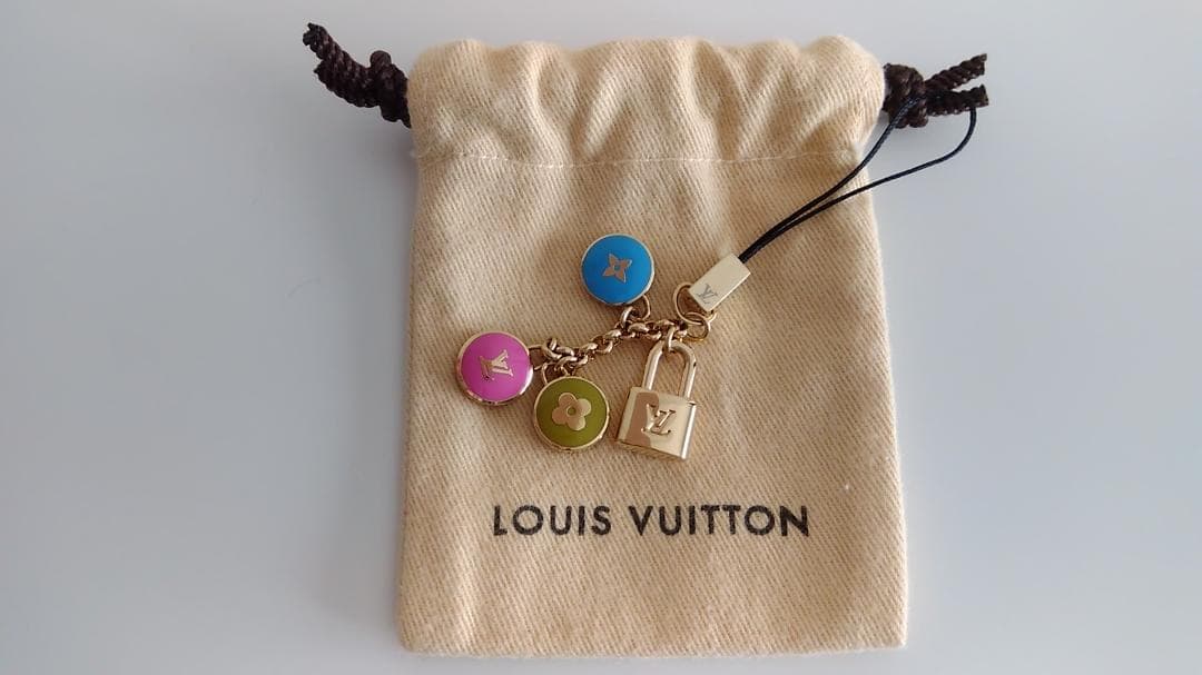 LOUIS VUITTON ビジュー テレフォンヌ パスティーユ ストラップ