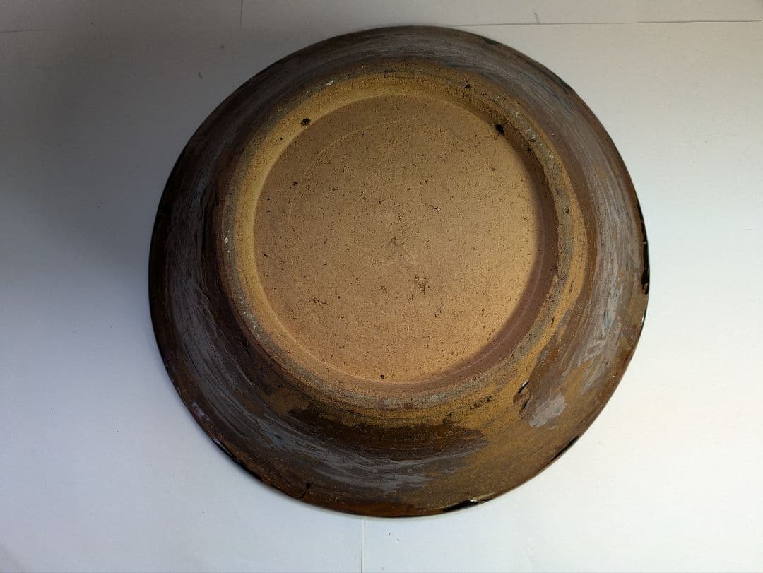 真作】沖縄壺屋焼、仁王窯、小橋川仁王作、『魚文飾鉢』、銘「仁王」、皿