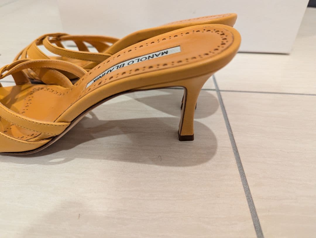 マノロブラニク サンダル MACULA36 MANOLO BLAHNIKミュール - メルカリ