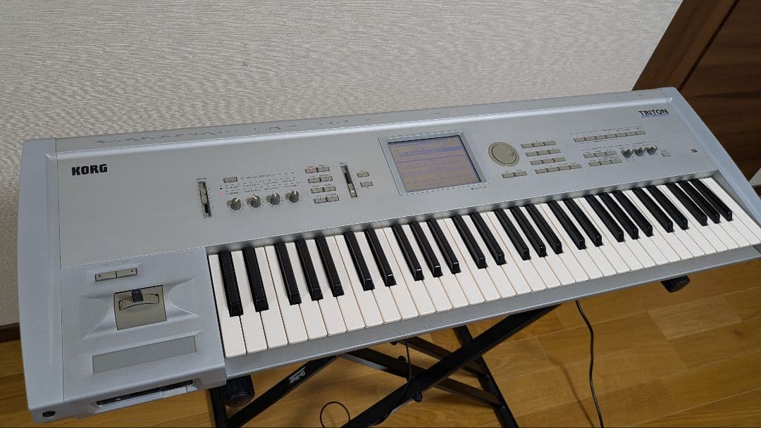 KORG TRITON CLASSIC 61鍵+純正ダンパーペダル付属 ピアノペダル ダンパーペダル ヤマハ カシオ などの 電子キーボード