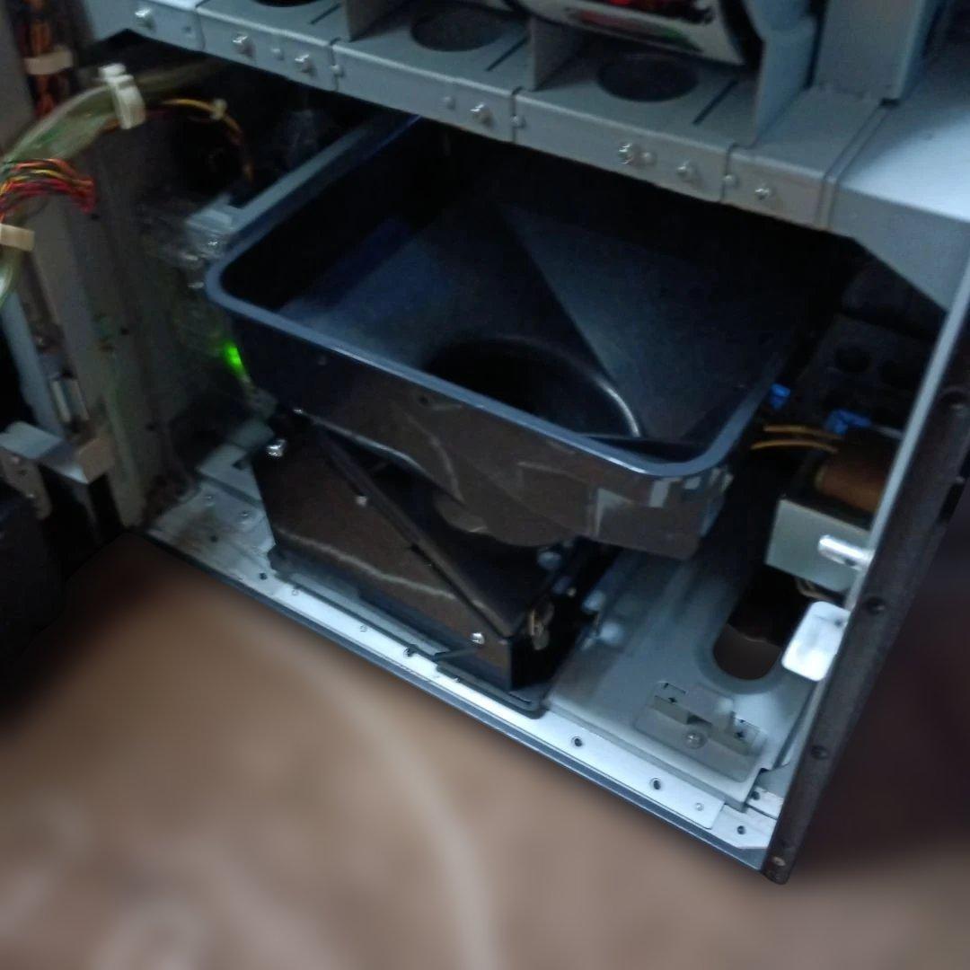 パチスロ 実機 ブラックラグーン メダル使用 - メルカリ