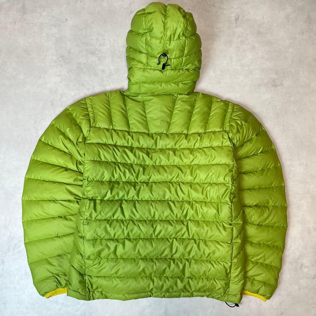 patagonia ダウンセーターフーディ プルオーバー 黄緑 XS - メルカリ