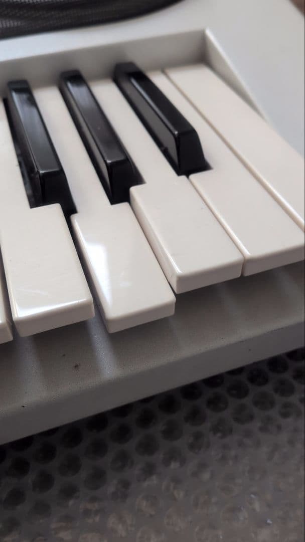 YAMAHA EOS B700 ジャンク - メルカリ