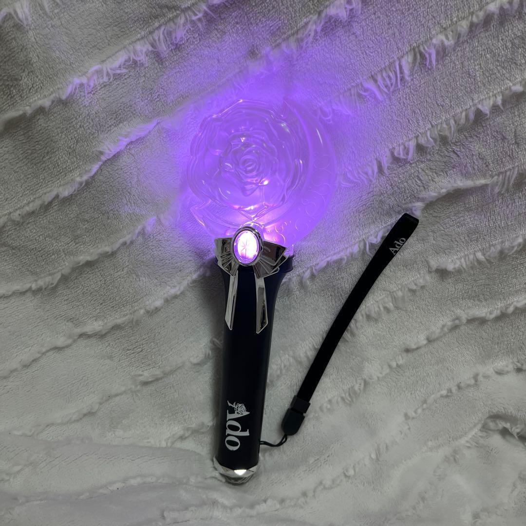 流石に多いカナ？でもかわいいでしょう？！ペンライト[Ado モナ・リザ