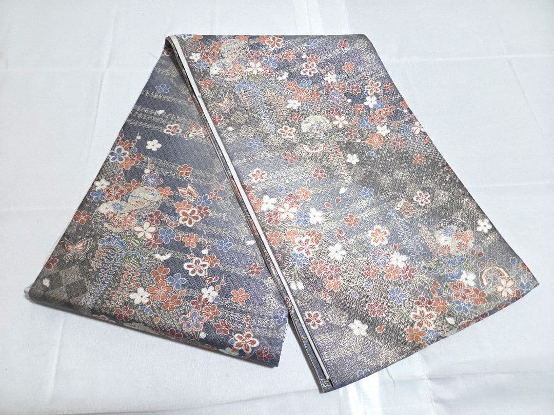 A◇着物くつろぎ 五条更紗 金糸 桜 雪輪 藤 蝶 全通 正絹 フォーマルな