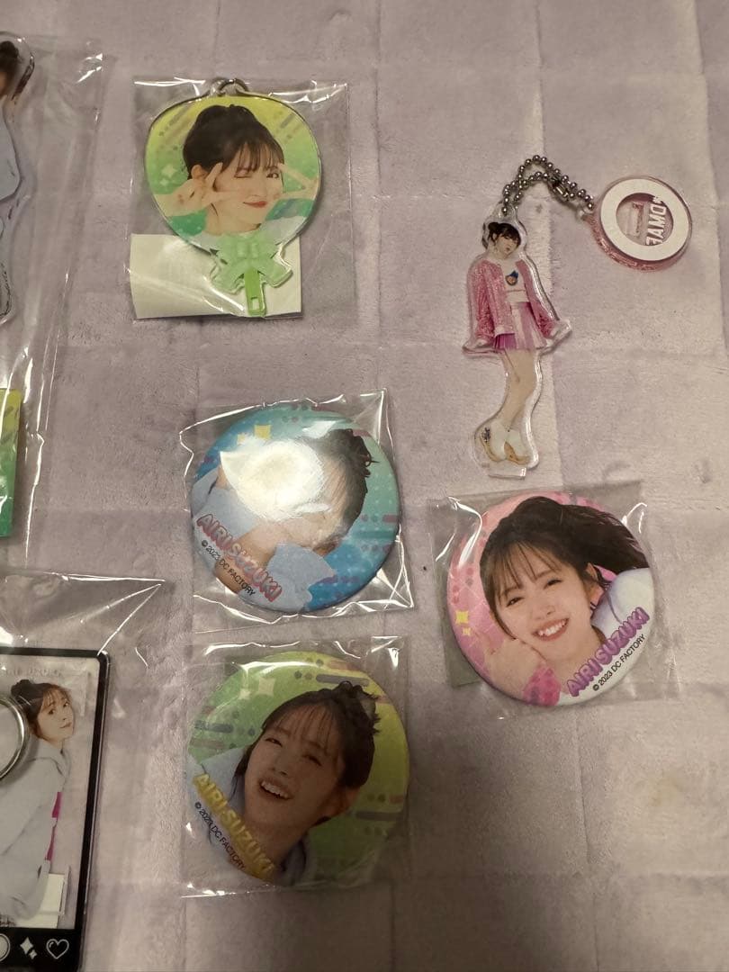 鈴木愛理 ラッフルくじ まとめ売り ビッグアクリルスタンド含む 24品