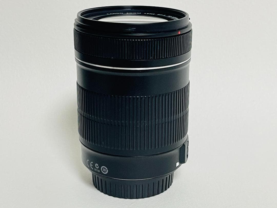 ★美品☆Canon キヤノン EF-S 18-135mm F3.5-5.6 IS