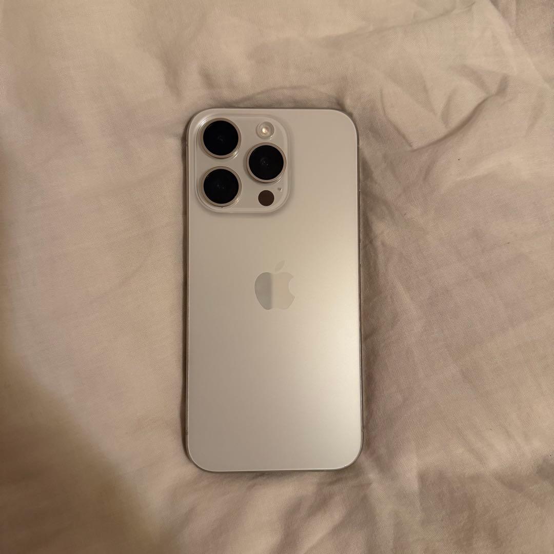iPhone 15 Pro ホワイトチタニウム 128GB 本体 おまけつき - メルカリ