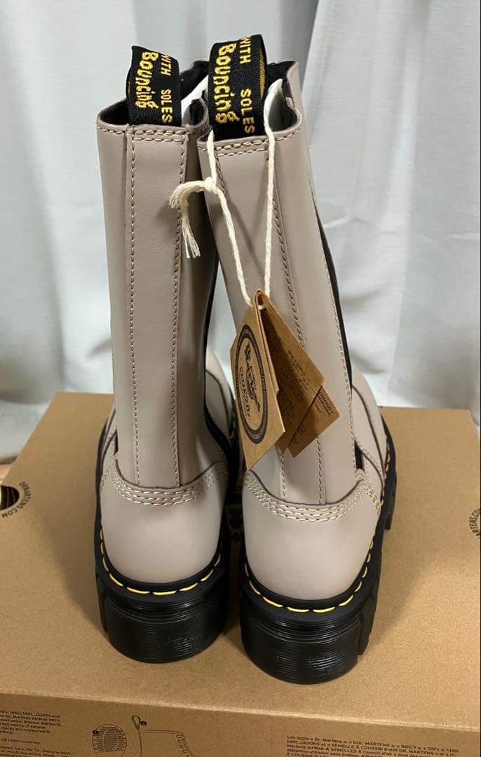 Dr.Martens 25cm ベージュブーツ30966348 ドクターマーチン