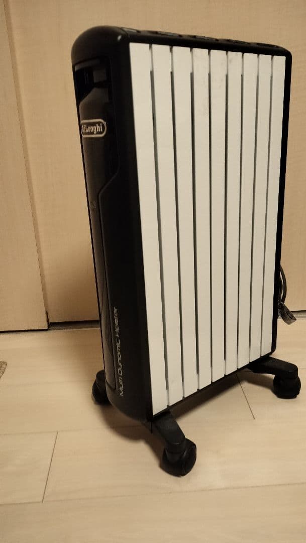 デロンギ 電気ストーブWi-Fiタイプ 値下げしました