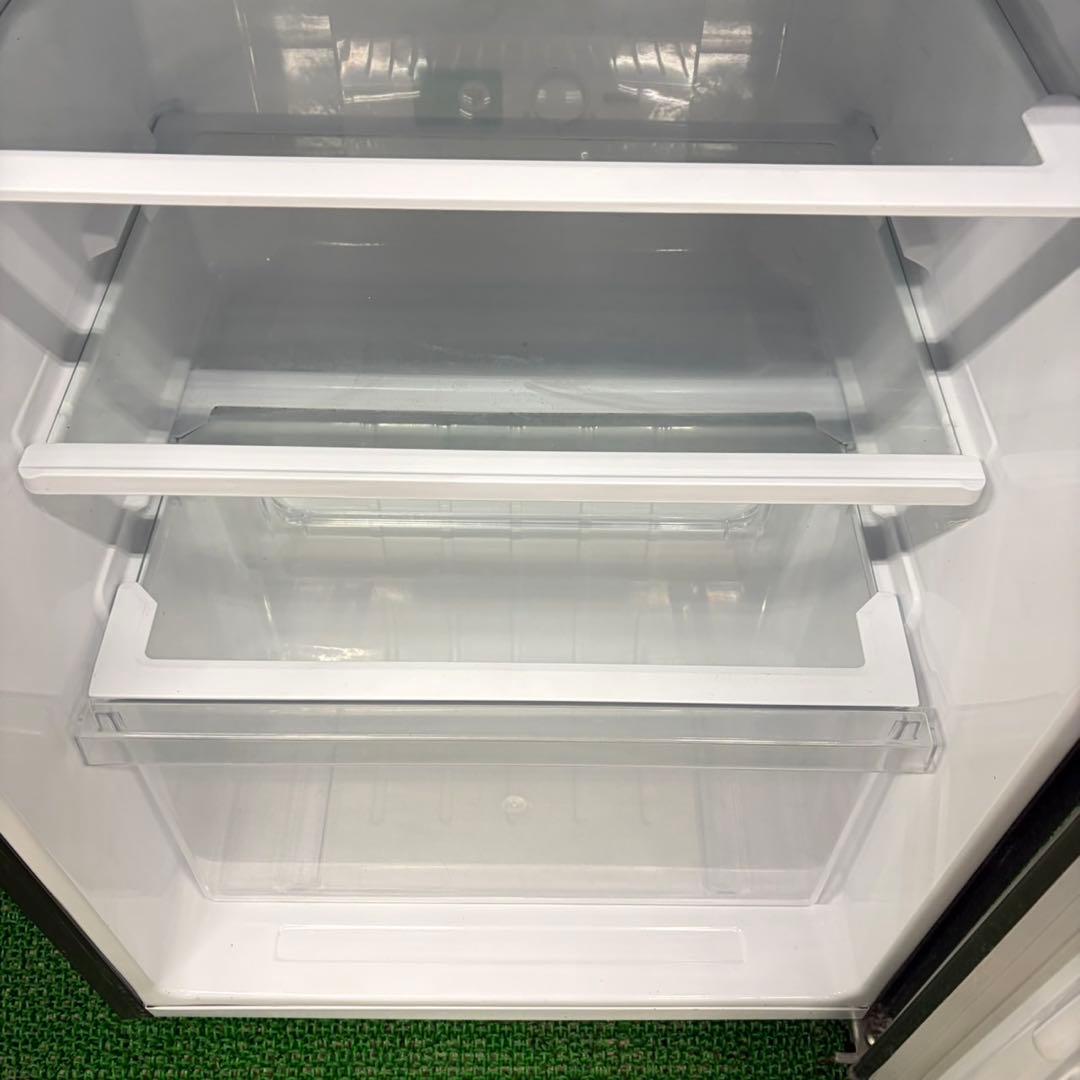 683 大きめサイズ 同棲向け 冷蔵庫 小型 大型 200L強 美品 半年保証付
