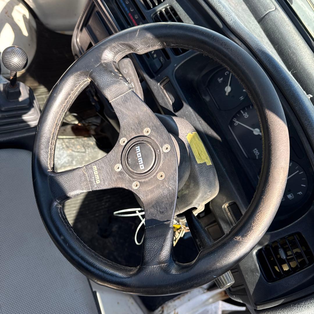 momo TUNER ステアリングホイール