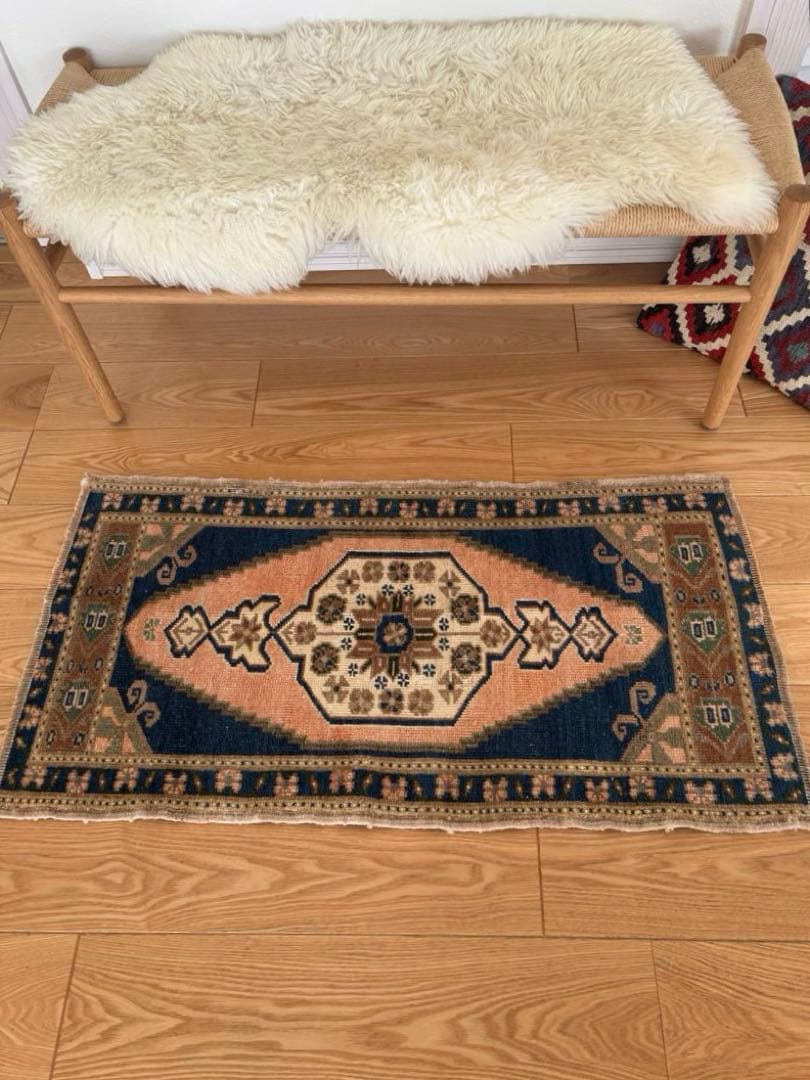 値下げ！トルコヴィンテージラグ 53×101 ネイビー&ピーチカラー