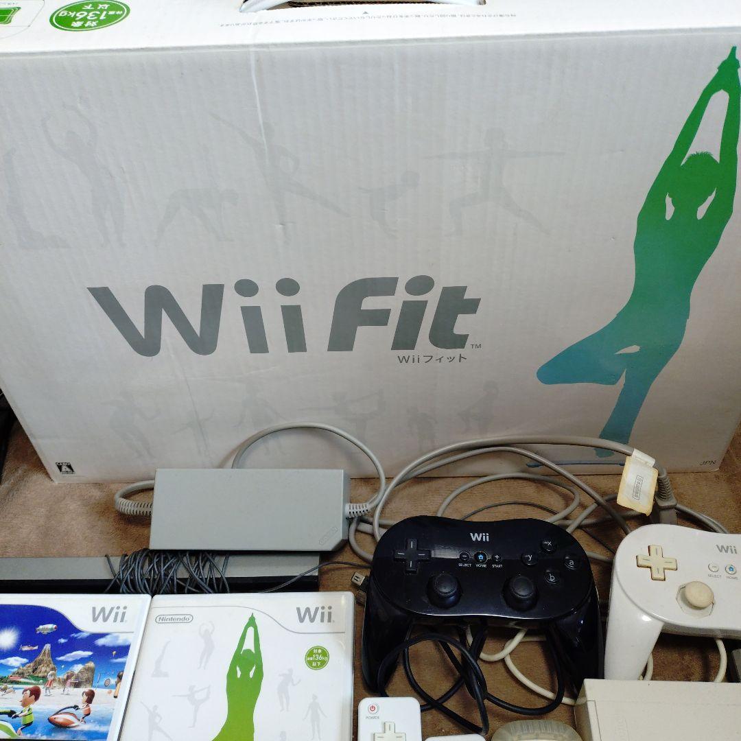 Wii本体ソフトセット - メルカリ