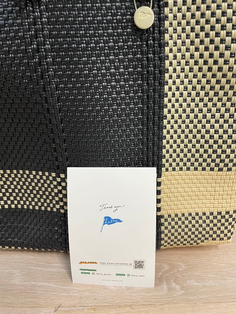 M*9様 レトラ クロスライン メルカドバッグ Cream / Black Mサ - メルカリ