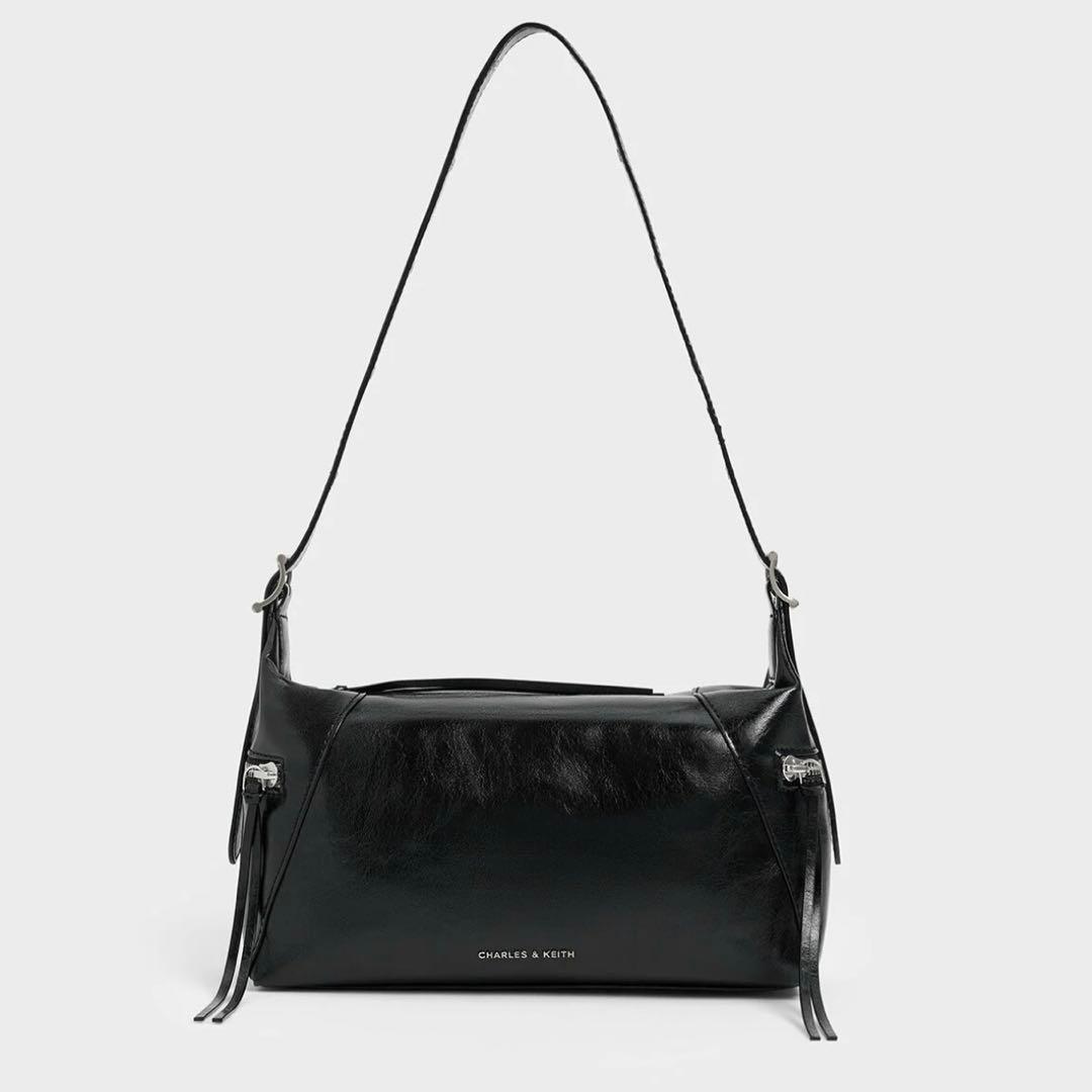 チャールズアンドキース　バッグ　ザイリア　ホーボーバッグ　ショルダーバッグ CHARLES ＆ KEITH（チャールズ&キース） ショルダーバッグ バッグ