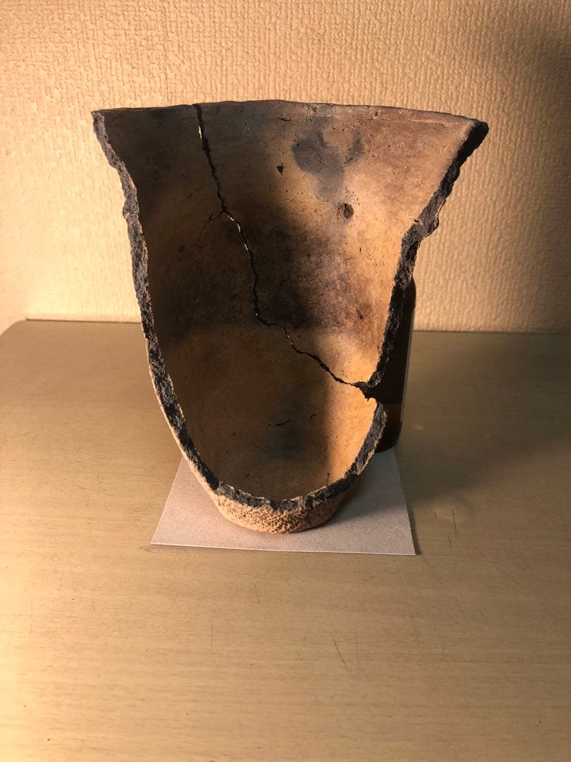 縄文土器の欠片 No.535」です。 - メルカリ