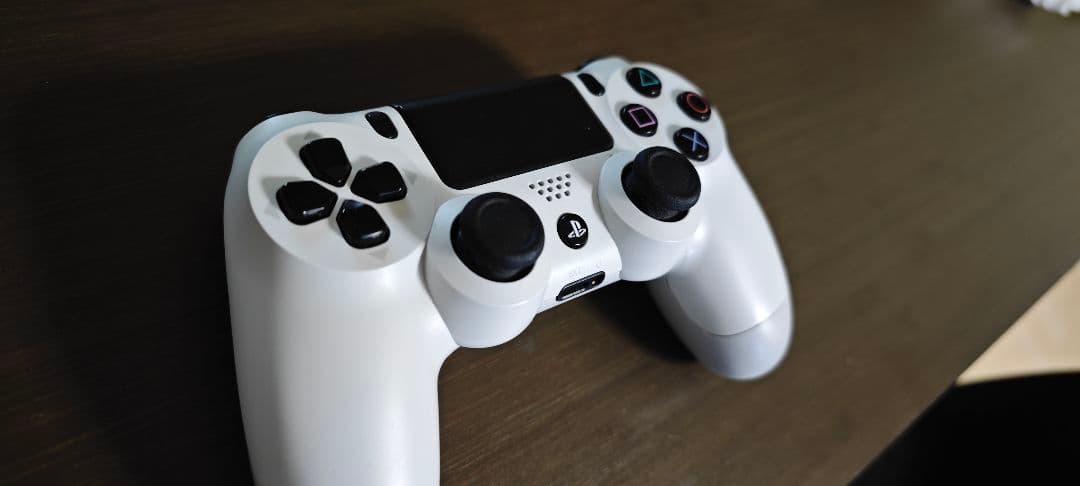 SONY PS4 コントローラー CUH-ZCT1J ホワイト - メルカリ