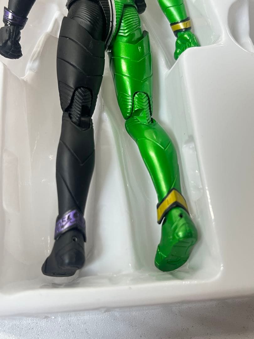 S.H.Figuarts（真骨彫） 仮面ライダーW サイクロンジョーカー