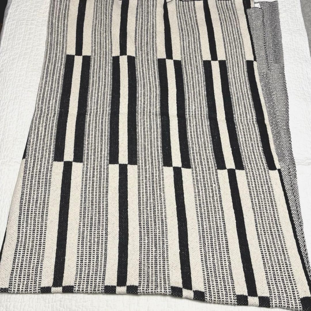 ACTUS NARVA スロー 130×180cm ブラック