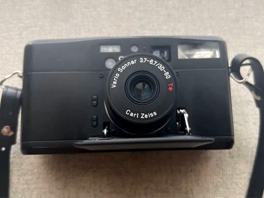 CONTAX TV III コンタックス コンパクトフィルムカメラ CONTAX TVS III / Carl Zeiss Vario Sonner T* 30-60mm F3.7-6.7