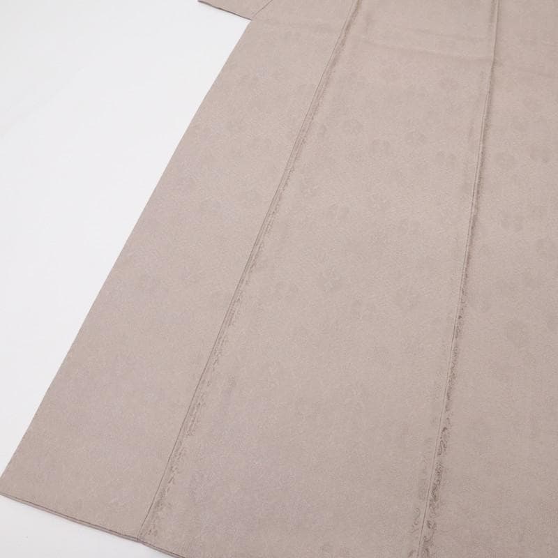 《上質■色無地◆胡桃染色ベージュ◆地紋起こし■背紋有◆袷正絹着物◆IC12-4》