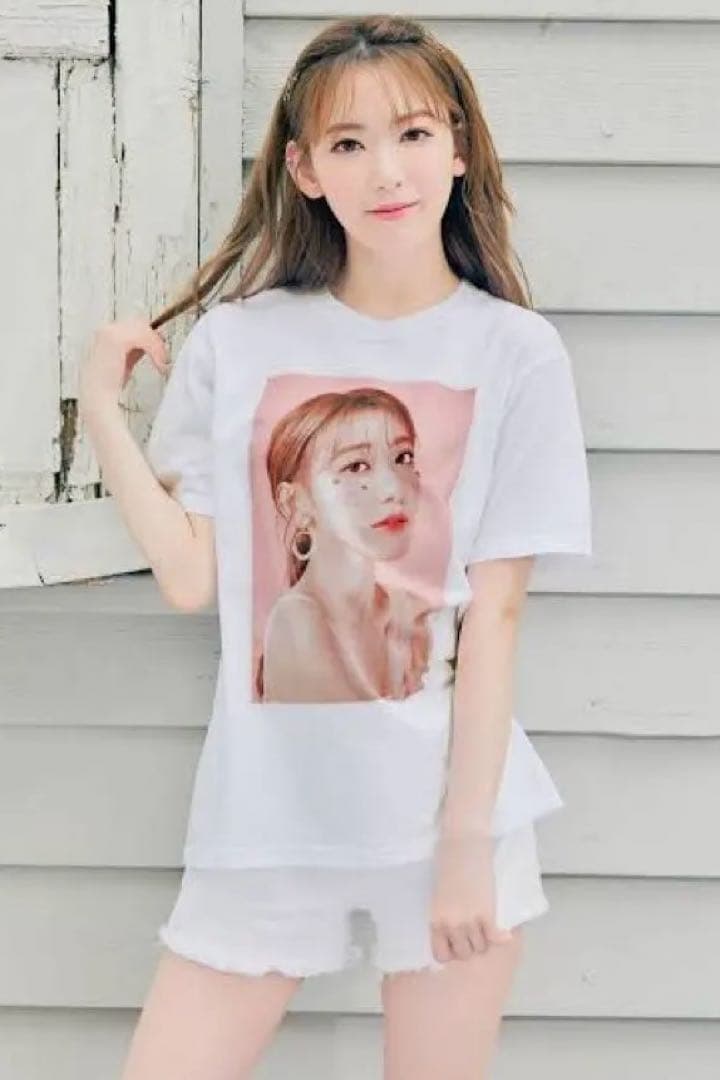 宮脇咲良 Tシャツ ホワイト Mサイズ 「宮脇咲良 HKT48 卒業コンサート