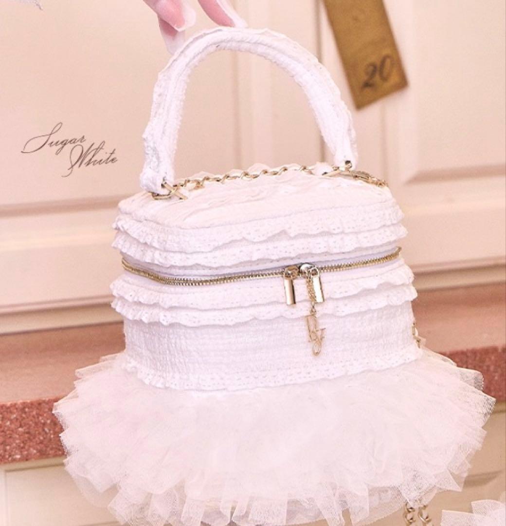 Peony MINETTE HOLIDAY CAKE VANITY BAG - メルカリ