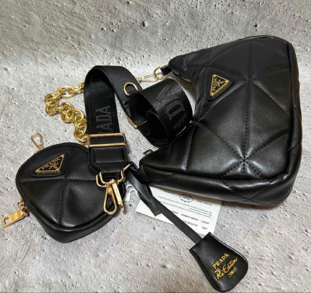 PRADA ノベルティブラック ショルダーバッグ キルティング - メルカリ