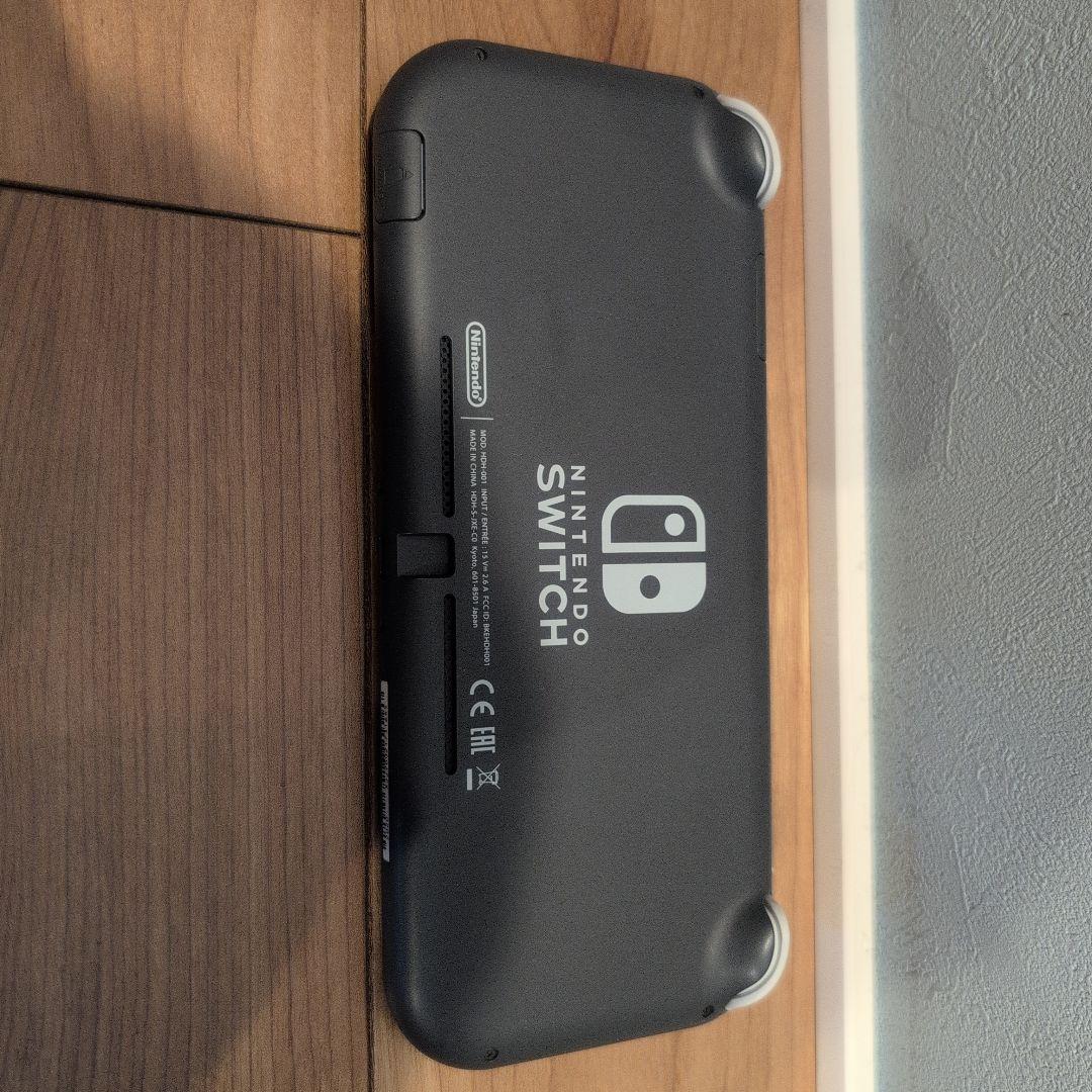 Nintendo Switch Lite グレーケース＆64GBSDカード付き Nintendo-Switch-Lite-Gray-16GB