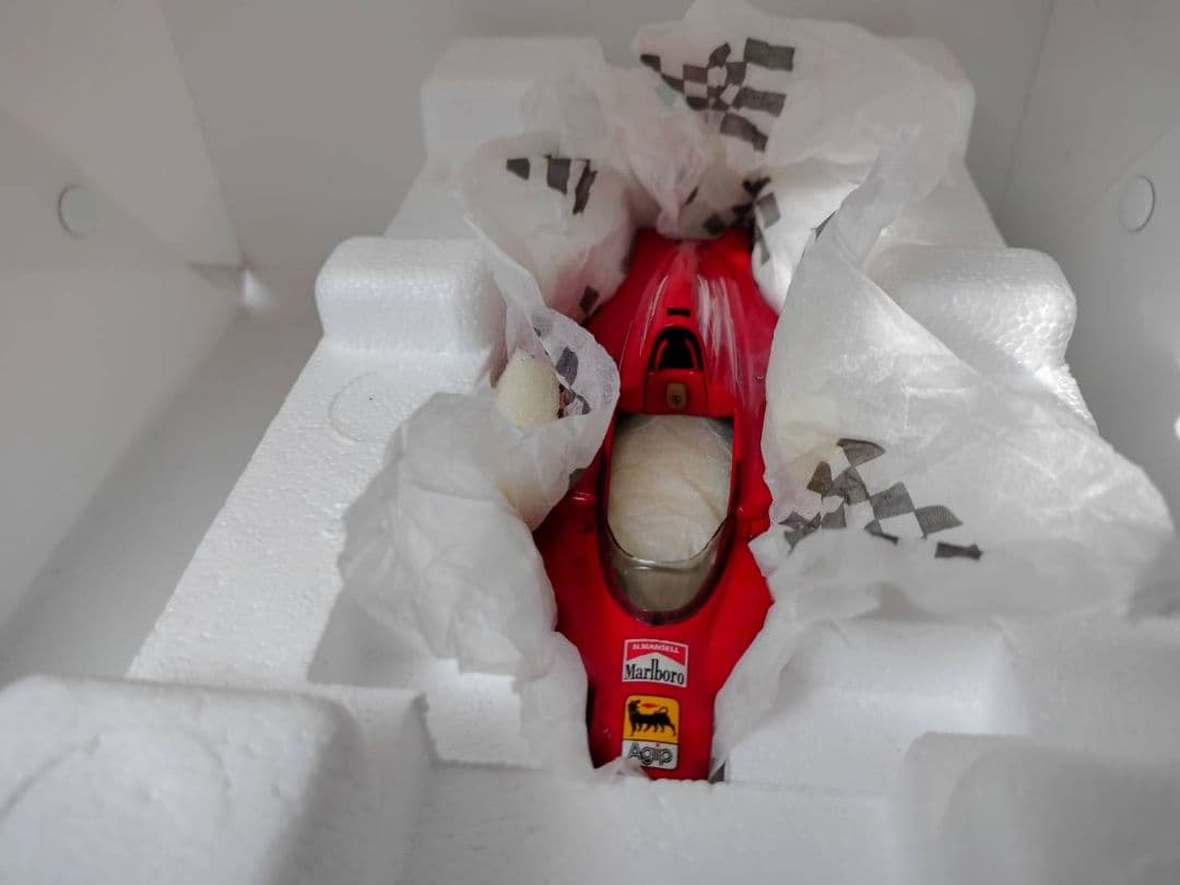 EXOTO 1/18 フェラーリ GPC97102 - メルカリ