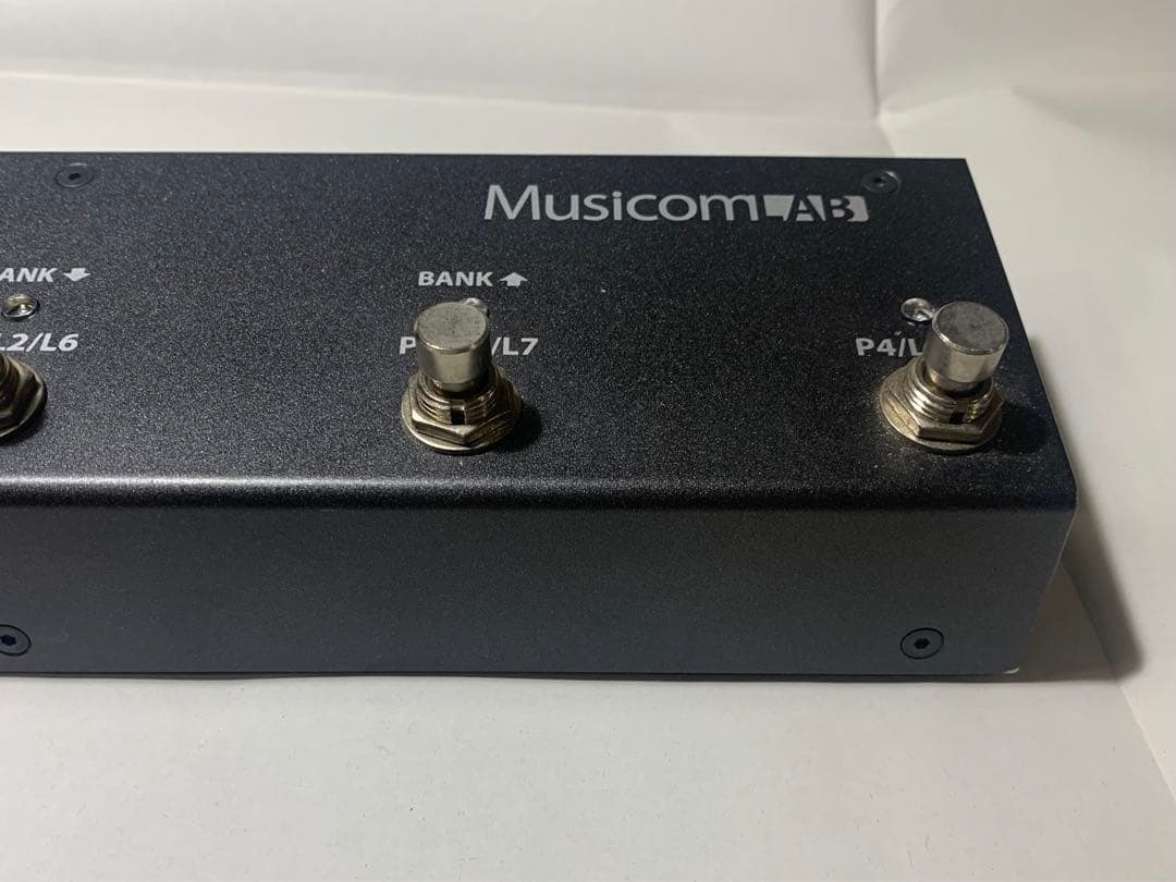 Musicom Lab EFX LITE 8L プログラマブル スイッチャー