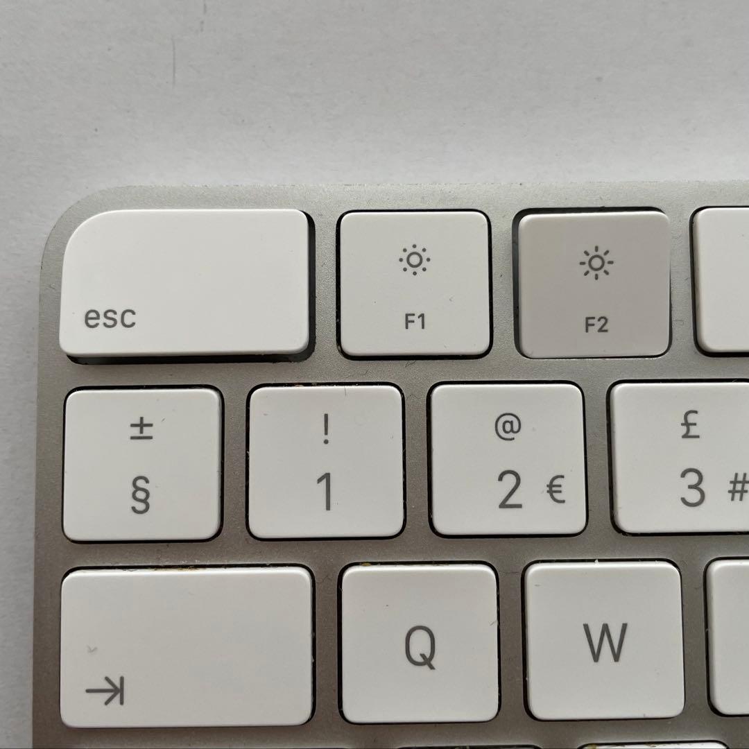 ジャンク】Apple Magic keyboard UK配列