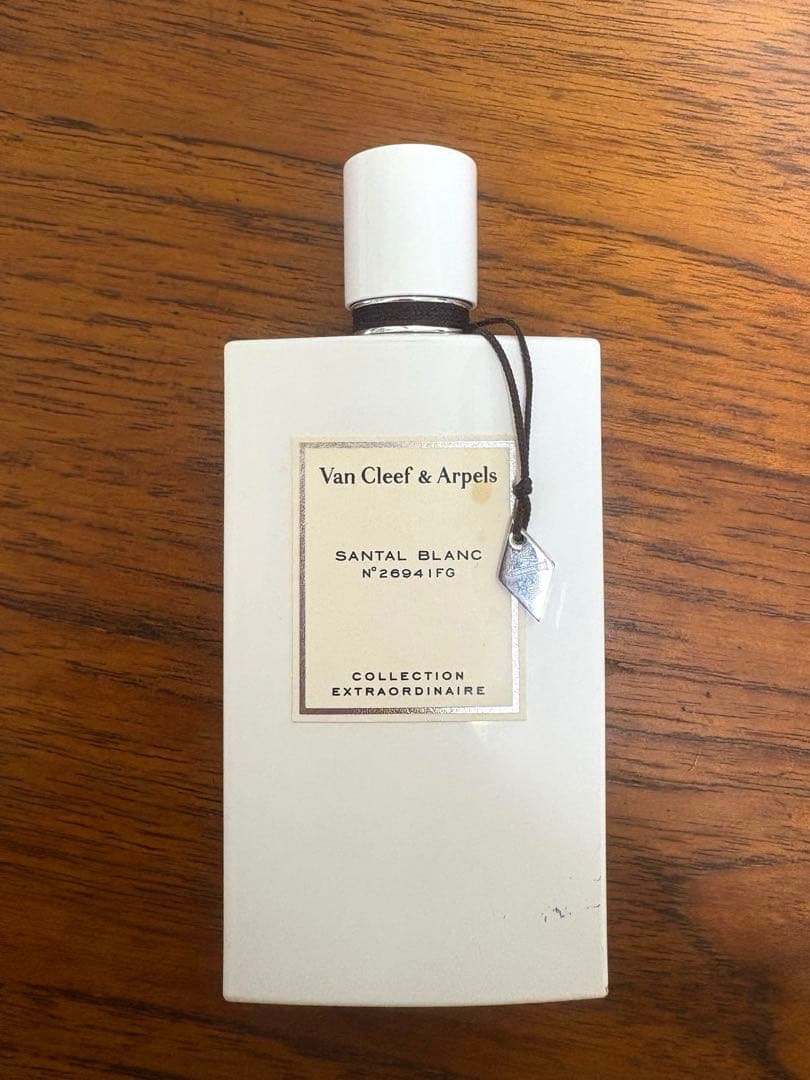 香水】Van Cleef & Arpels Santal Blanc - メルカリ