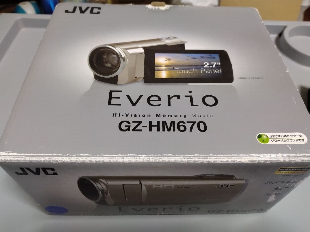JVC Everio GZ-HM670 ビデオカメラ長時間バッテリー付き美品 JVC Everio GZ-HM670-R [ルージュレッド] 価格比較 - 価格.com