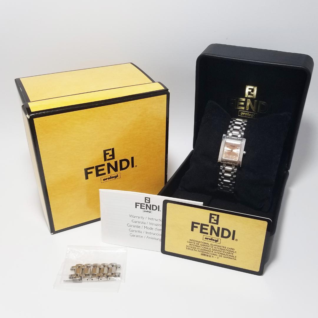 電池交換済 FENDI フェンディ 腕時計 クラシコ クォーツ 稼働 7000L