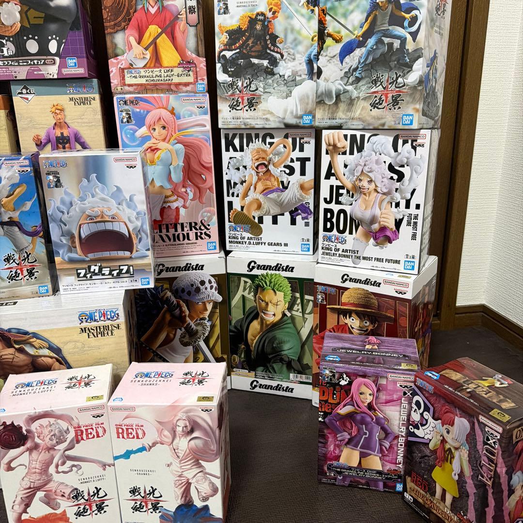 ワンピースフィギュアまとめ売り 引退 - メルカリ