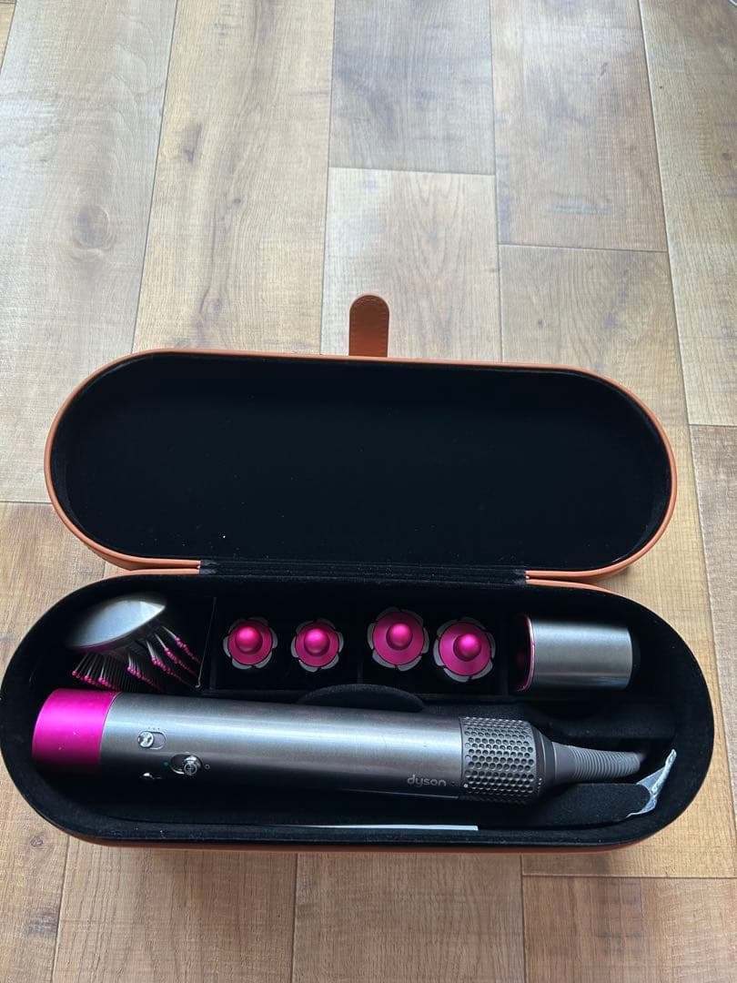 Dyson Airwrap シルバー/ピンク Dyson Airwrap i.d.™マルチスタイラー&ドライヤー セラミックピンク